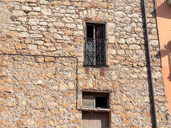 Casa trilocale in vendita in Via Cristoforo Colombo, Centro, Roccagorga