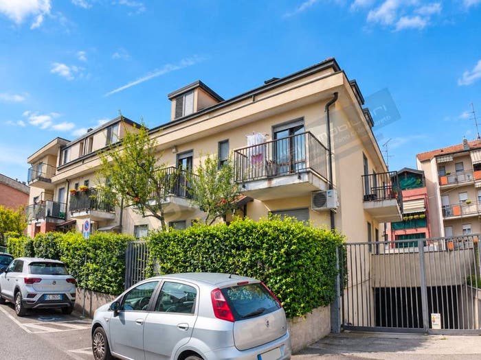 Appartamento trilocale in vendita in Via Laveno, Castellazzo Ospiate, Bollate