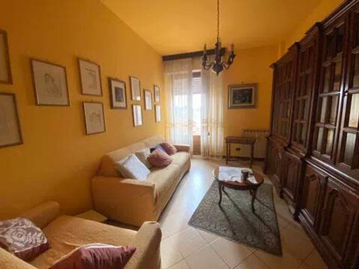 Appartamento con 5 locali in vendita in Via Mons G Sismondo Vescovo, Centro, Pontremoli