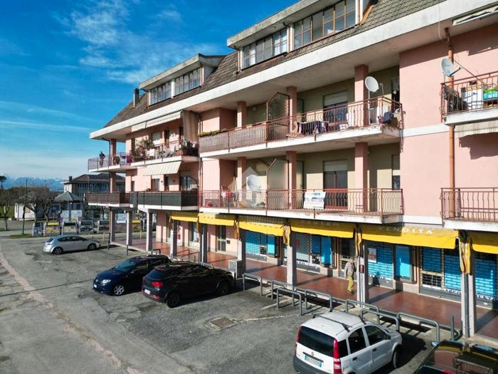 Appartamento quadrilocale in vendita in Via Cuneo, La Crocera, Barge
