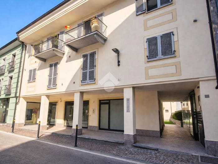 Appartamento trilocale in vendita in Via San Rocco, Centro, Bra