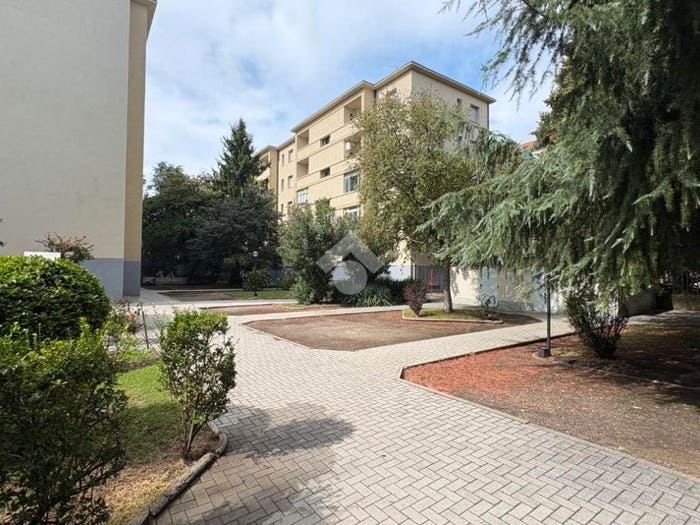 Appartamento trilocale in vendita in Via ricciarelli daniele, San Siro, Milano