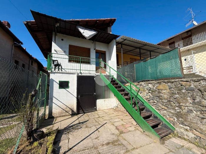 Casa bilocale in vendita in Via Trieste, Centro, Pavone Canavese