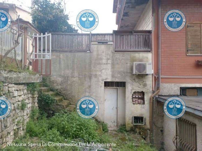 Appartamento trilocale in vendita in Viale Conte Roncone, Ciciliano
