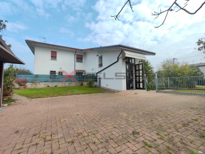 Casa con 6 locali in vendita in Via G Matteotti Bis, Centro, Cavarzere