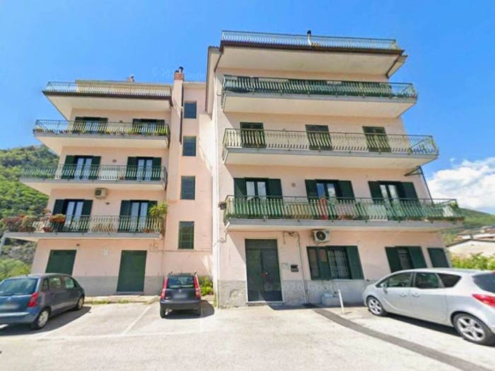 Appartamento trilocale in vendita in via gaetano andria, Mercato, Giffoni Valle Piana