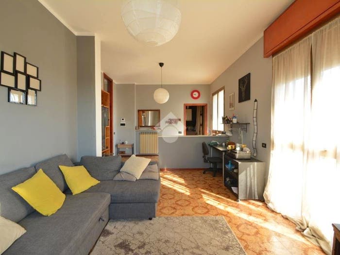Appartamento quadrilocale in vendita in Via Torri, Centro, Brembate