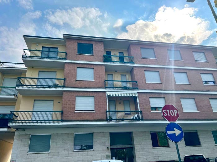 Appartamento con 6 locali in vendita in Piazza Urbano Prunotto, Centro, Alba