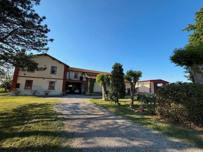 Casa con 6 locali in vendita in Via Oriolo, Frazioni di Molinella, Molinella