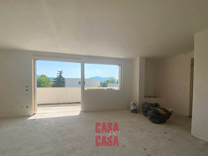 Appartamento quadrilocale in vendita in Via Vincenzo Bellini, Centro, Montegrotto Terme