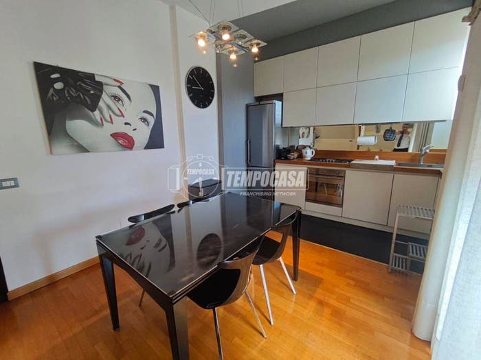 Appartamento trilocale in vendita in Viale BACCHIGLIONE, Corvetto, Milano