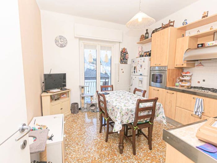 Appartamento trilocale in vendita in Via Bartolomeo Parodi, Santa Marta, Ceranesi
