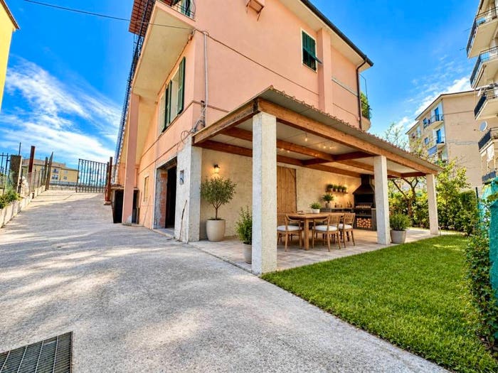 Casa con 5 locali in vendita in via raffaele andreoli, Castelvecchio, Imperia