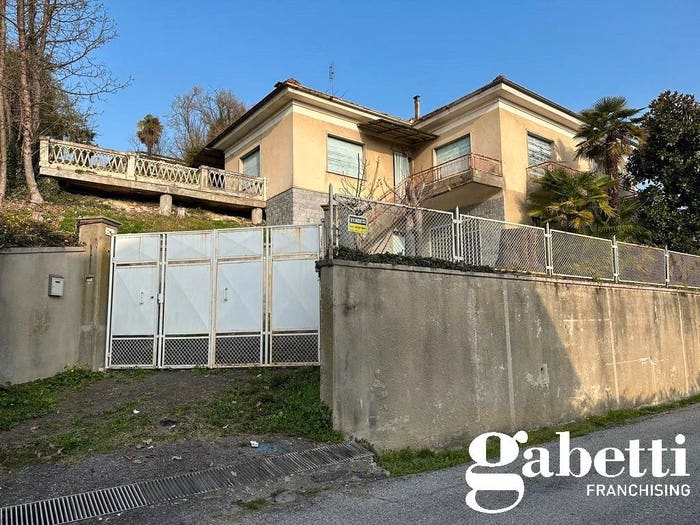 Casa con 5 locali in vendita in VIA ARESCA, Centro, Mombercelli
