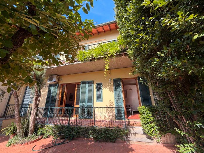 Casa con 6 locali in vendita in Via del Podestà, Galluzzo, Firenze