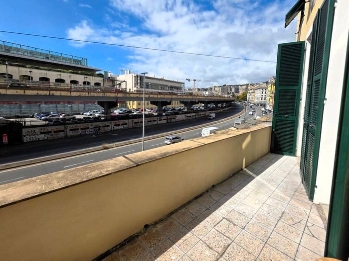 Appartamento bilocale in vendita in Via Antonio Gramsci, Prè, Genova