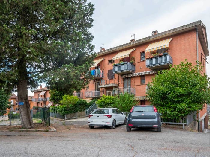 Appartamento trilocale in vendita in Via Raffaele Silvestrini, Madonna Alta Prepo, Perugia