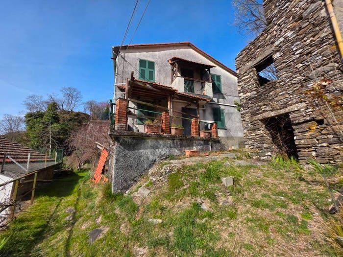 Casa quadrilocale in vendita in frazione roccatagliata, Neirone