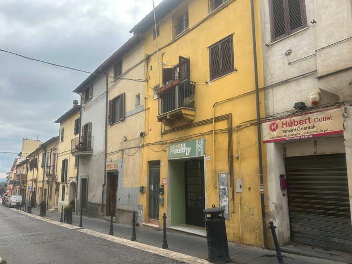 Appartamento bilocale in vendita in Via Roma, Monterosi
