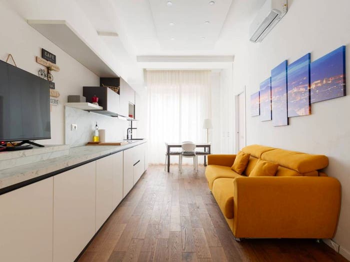 Appartamento trilocale in vendita in Viale Tunisia, Porta Venezia, Milano