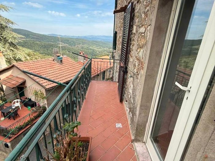 Appartamento quadrilocale in vendita in Sassetta