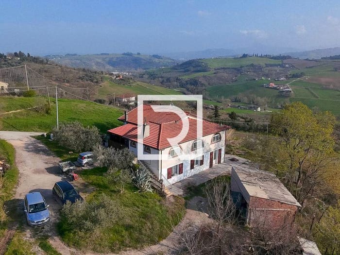 Casa con 5 locali in vendita in Madonna del Fiore, Borghi