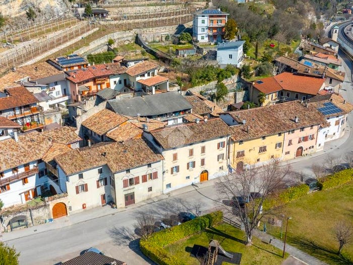 Appartamento bilocale in vendita in Via Galvagni, Centro, Pomarolo