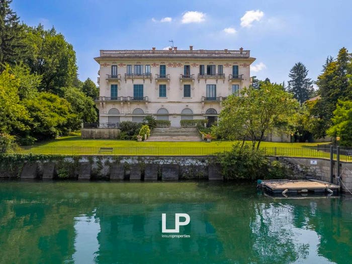 Appartamento con 5 locali in vendita in Via Maggio, Centro, Castelletto Sopra Ticino