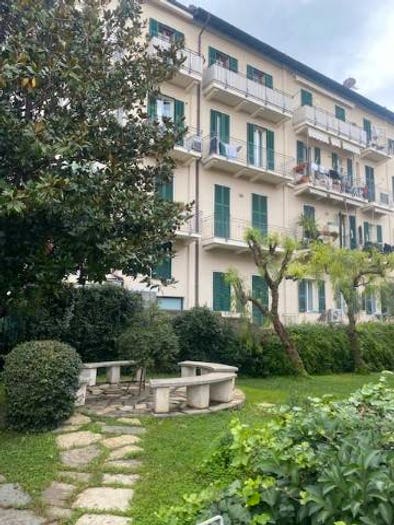 Appartamento trilocale in vendita in Via Regina Margherita, Centro, Bordighera