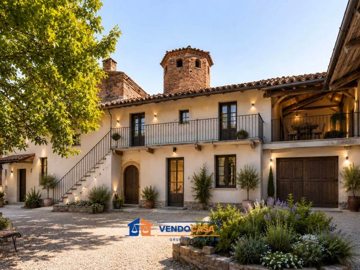 Casa con 6 locali in vendita in Via Roma, Cavallerleone