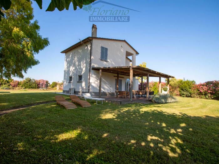Casa quadrilocale in vendita in Strada Tavolaro, Montalto di Castro