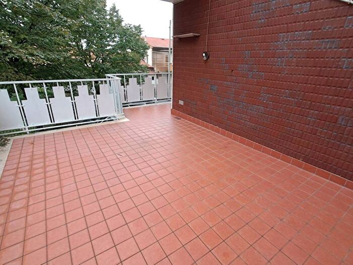 Appartamento con 6 locali in vendita in Via Alfredo Cartocci Bartolomei, Palombare, Ancona