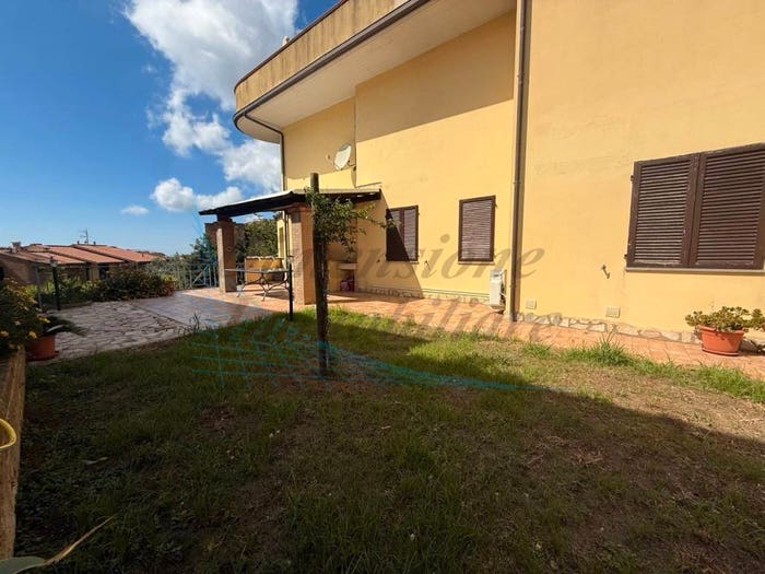 Appartamento trilocale in vendita in Via Sant'Antonio, Rosignano Marittimo Paese, Rosignano Marittimo