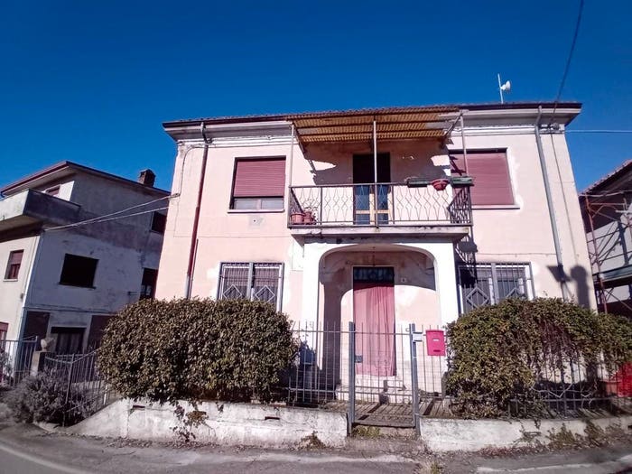 Casa trilocale in vendita in Frazione Montepezzuto, Mornico Losana