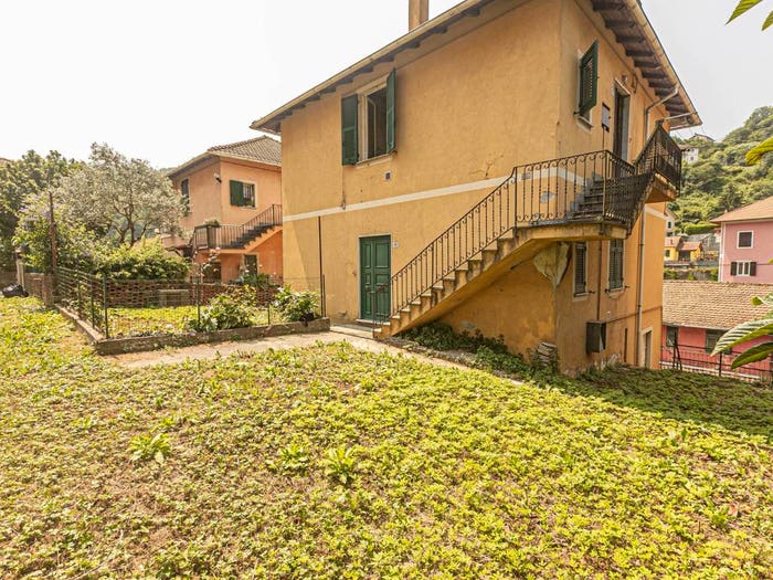 Casa trilocale in vendita in Via Martiri della Libertà, Centro, Campomorone