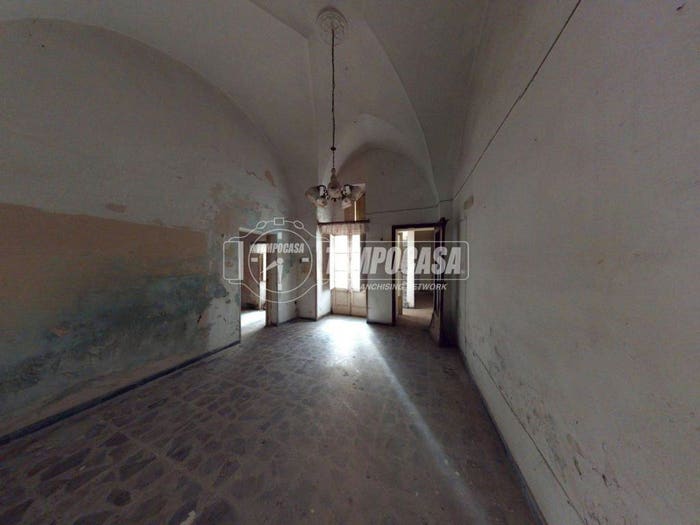 Casa con 6 locali in vendita in Via Ospedale, Maglie