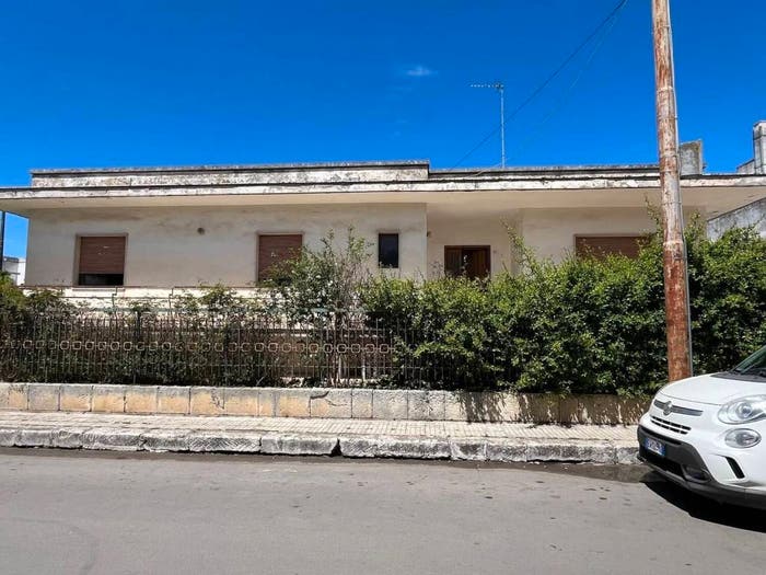Casa con 6 locali in vendita in Piazza Vittoria, Corigliano d'Otranto