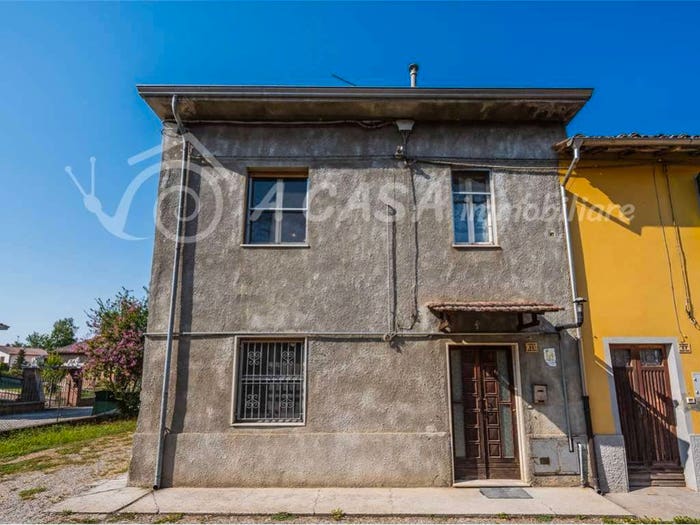 Casa con 6 locali in vendita in strada Villa, Fontanelle, Roccabianca