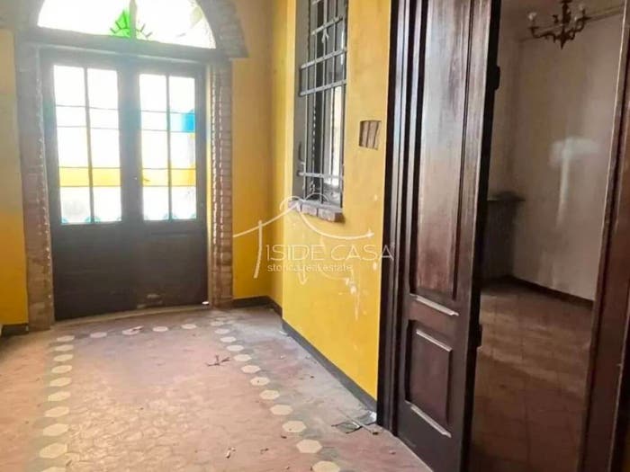 Casa con 6 locali in vendita in Centro, Mantova