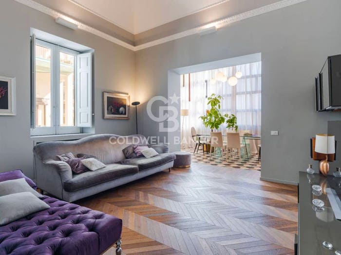 Appartamento con 6 locali in vendita in VIALE VITTORIO VENETO, Corso Italia Europa, Catania