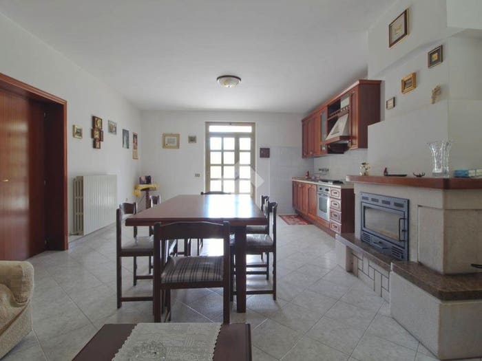 Casa con 6 locali in vendita in Cda Tavoliere Borea, Mosciano Sant'Angelo