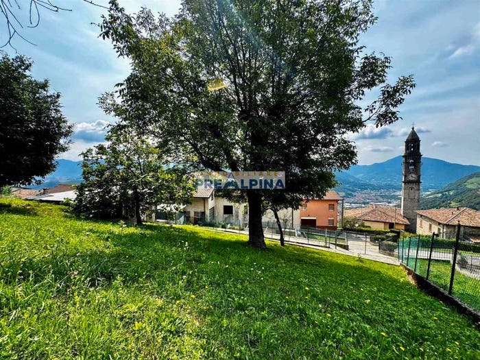 Casa quadrilocale in vendita in Via Leone XIII, Orezzo, Gazzaniga