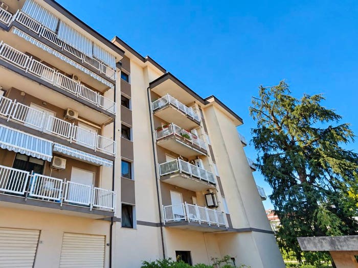 Appartamento trilocale in vendita in Via Giorgio Vasari, Centro, Battipaglia