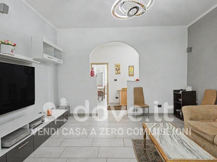 Appartamento trilocale in vendita in Via Amerano, Centro, None
