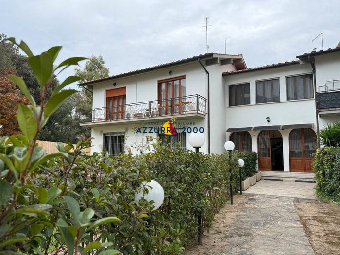 Appartamento quadrilocale in vendita in Via delle Abetelle, Tirrenia, Pisa