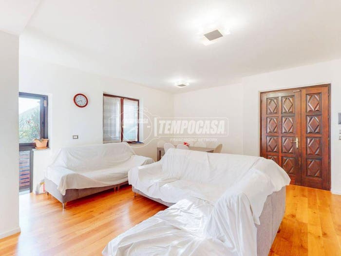 Casa con 6 locali in vendita in Via Vittorio Alfieri, Bruino