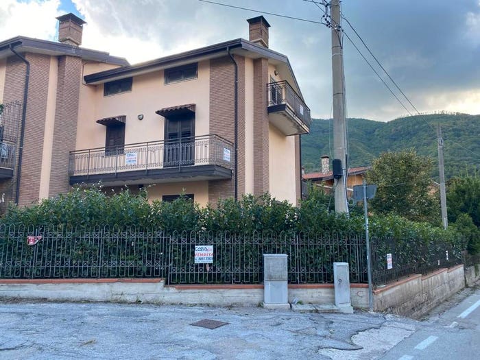 Casa con 5 locali in vendita in Via Brecelle, Monteforte Irpino