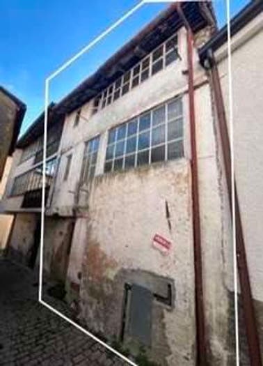 Appartamento trilocale in vendita in Via Carrobbio n, Centro, Ballabio