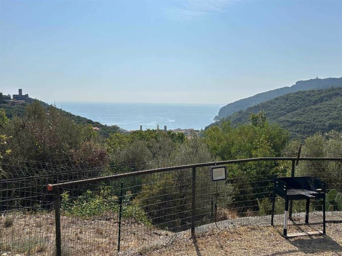 Appartamento quadrilocale in vendita in Via Ugo La Malfa, Noli