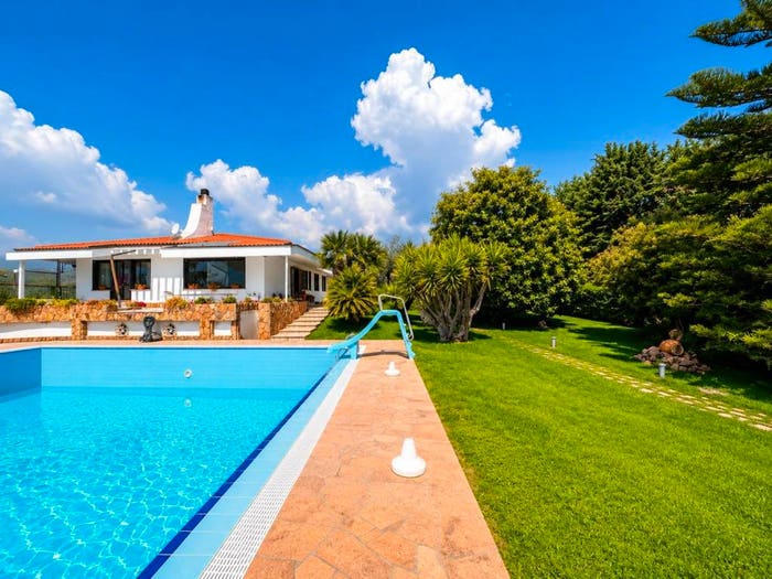 Casa con 6 locali in vendita in Strada Ciousse, Bussana, Sanremo